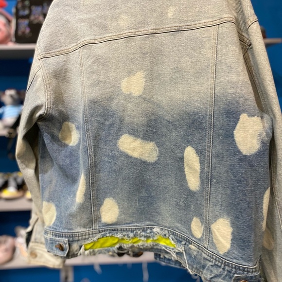 Jacket - Picture 4 of 6